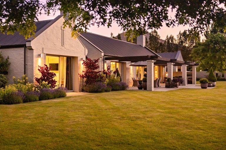 Photo of property in 112 Domain Road, Speargrass Flat, Queenstown, 9371