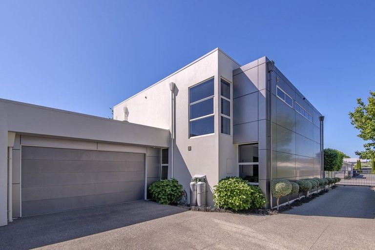 Photo of property in 57 Rossall Street, Merivale, Christchurch, 8014