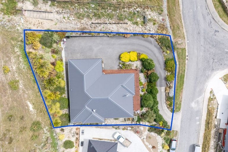 Photo of property in 9 Selkirk Street, Roxburgh, 9500