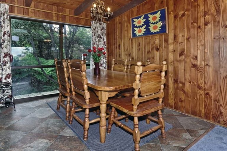 Photo of property in 22 Phillip Avenue, Glen Eden, Auckland, 0602