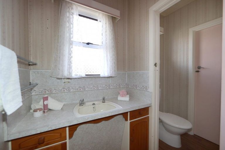 Photo of property in 414 Southland Place, Raureka, Hastings, 4120