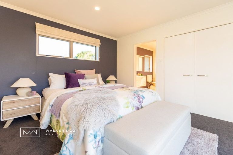 Photo of property in 2 Tuhua Lane, Brown Owl, Upper Hutt, 5018