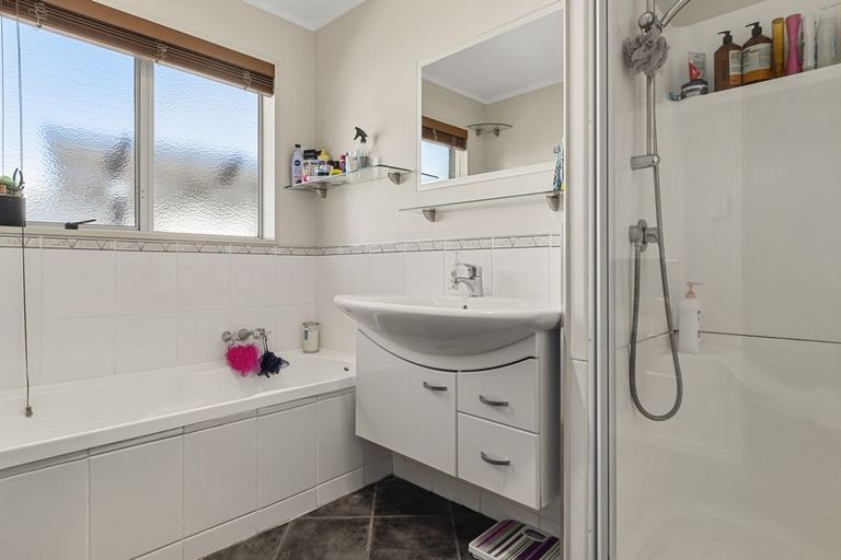 Photo of property in 110 Windermere Drive, Poike, Tauranga, 3112