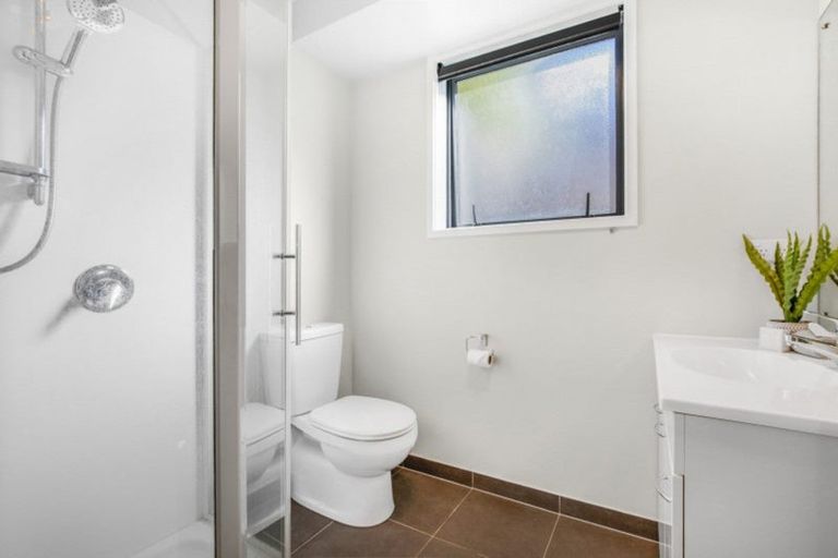 Photo of property in 12 Fendalton Place, Hatfields Beach, Orewa, 0931