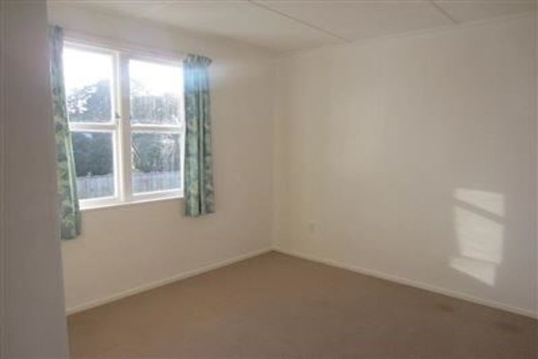 Photo of property in 66 Mark Avenue, Paparangi, Wellington, 6037