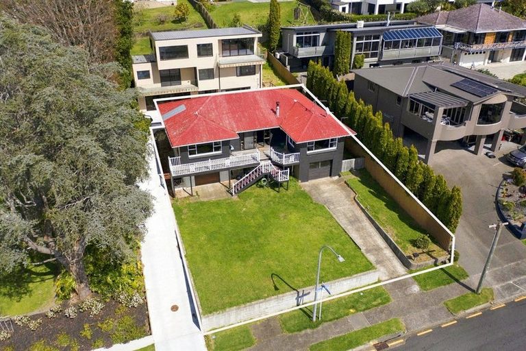 Photo of property in 41 Seaview Road, Otumoetai, Tauranga, 3110