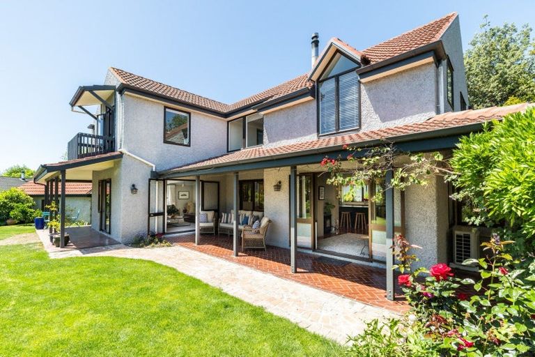 Photo of property in 12 Ritchie Place, Havelock North, 4130