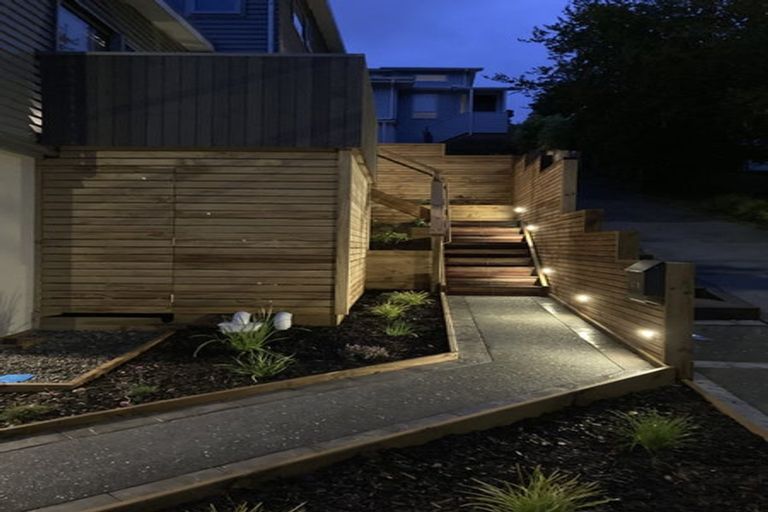 Photo of property in 41a Woodmancote Road, Khandallah, Wellington, 6035