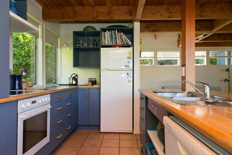 Photo of property in 16 Brunette Drive, Acacia Bay, Taupo, 3330