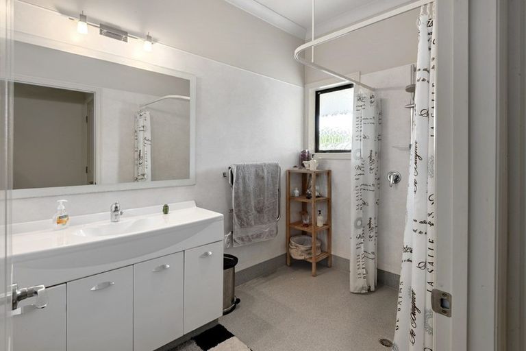 Photo of property in 21 Richards Road, Kauri, Kamo, 0185