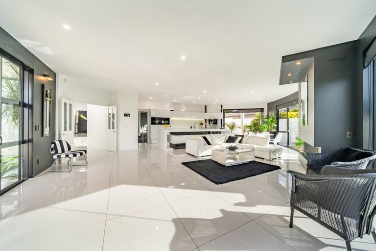 Photo of property in 1 Young Nicks Lane, Whitby, Porirua, 5024