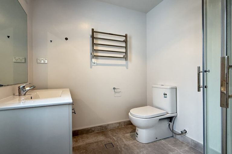 Photo of property in 6 Kearns Drive, Hobsonville, Auckland, 0616