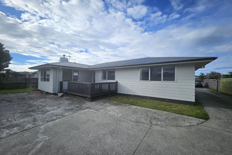 Photo of property in 737a Maunganui Road, Mount Maunganui, 3116