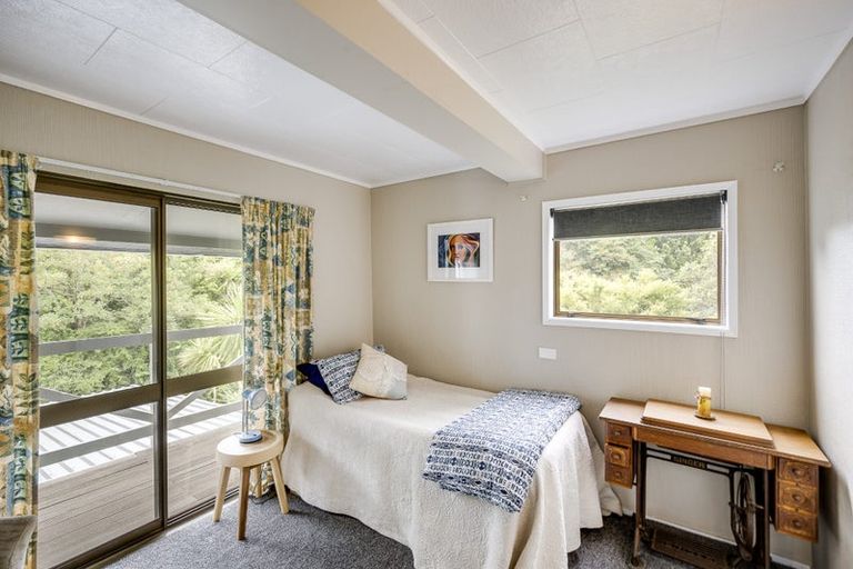 Photo of property in 8 Thompson Road, Bluff Hill, Napier, 4110