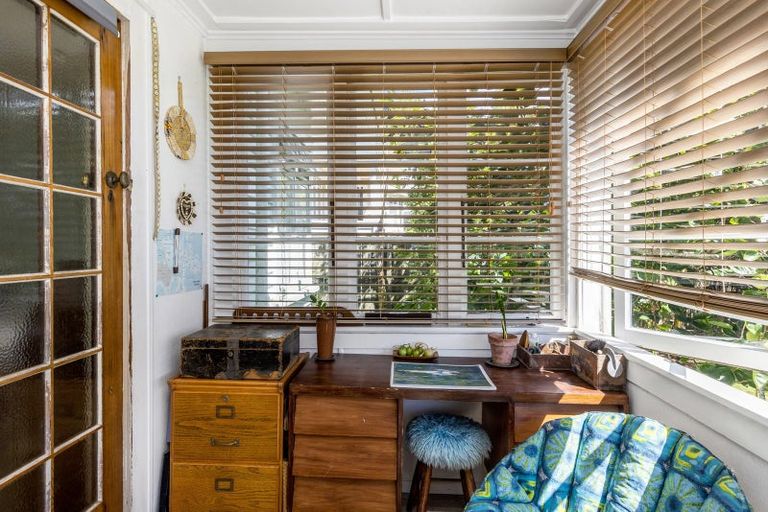 Photo of property in 64 Warnock Street, Westmere, Auckland, 1022