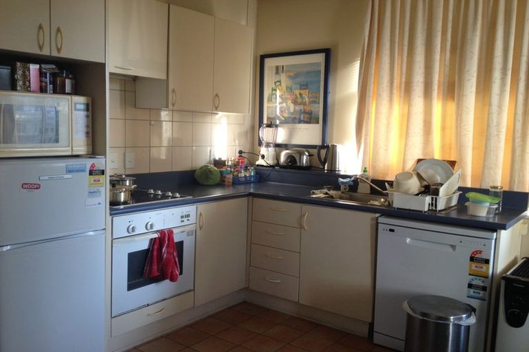 Photo of property in Terrace Tower Apartments, 2a/126 The Terrace, Wellington Central, Wellington, 6011