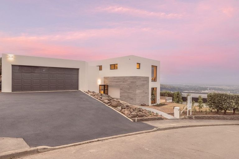 Photo of property in 280 Major Hornbrook Road, Mount Pleasant, Christchurch, 8081