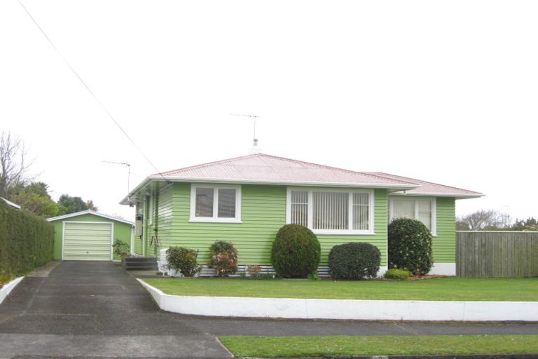 Photo of property in 3 Rata Street, Upper Vogeltown, New Plymouth, 4310