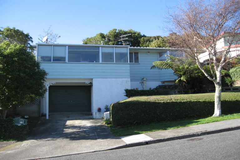 Photo of property in 13 Robson Street, Stokes Valley, Lower Hutt, 5019