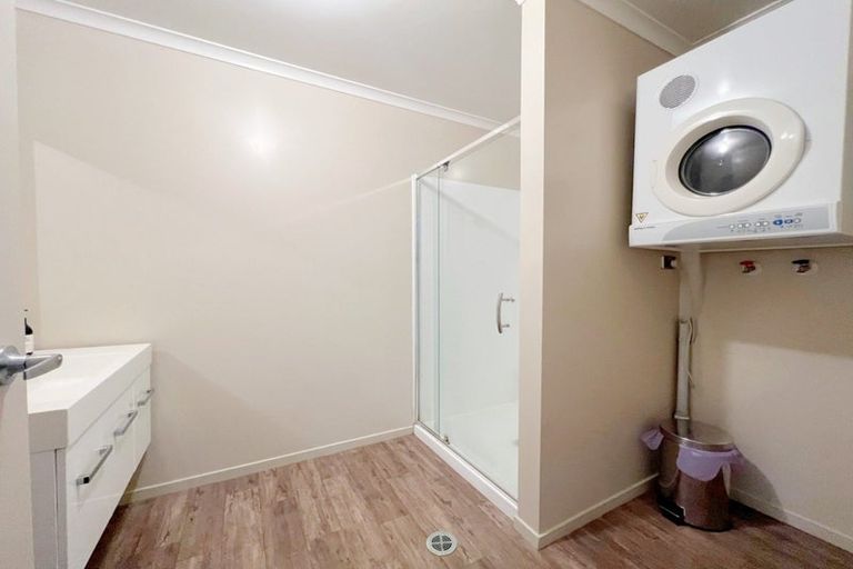 Photo of property in 2/108 Old Farm Road, Hamilton East, Hamilton, 3216