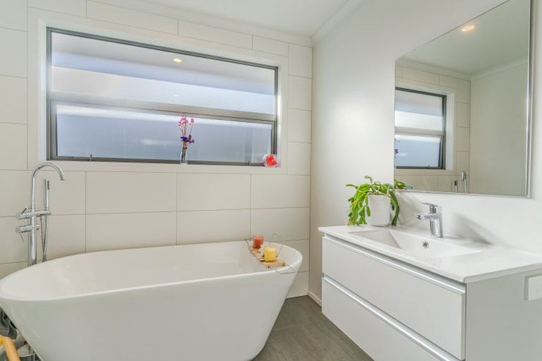 Photo of property in 7 Heasley Lane, Mosgiel, 9092