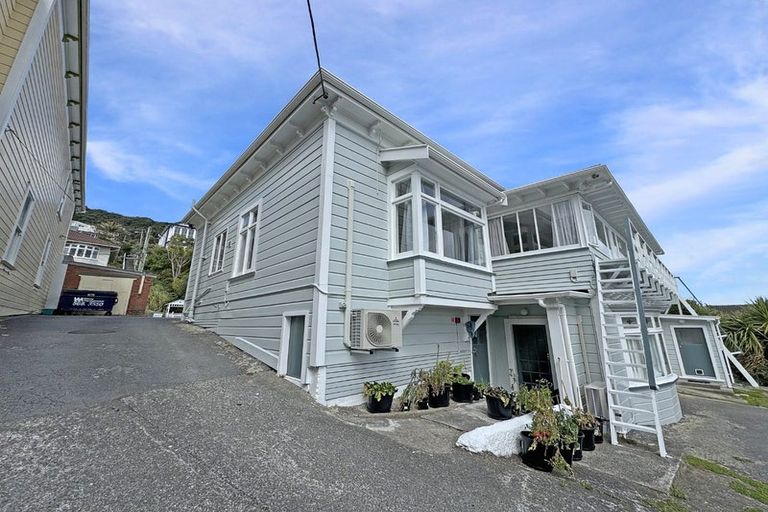 Photo of property in 1/24 Austin Street, Mount Victoria, Wellington, 6011