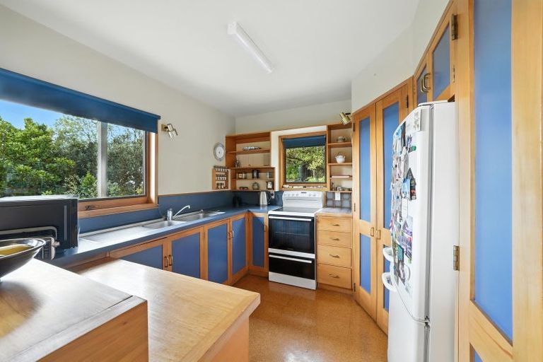 Photo of property in 21 Toledo Place, Mount Pleasant, Christchurch, 8081