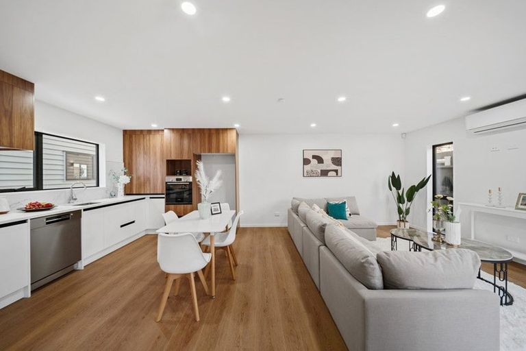 Photo of property in 6/9 Wilson Place, Papakura, 2110