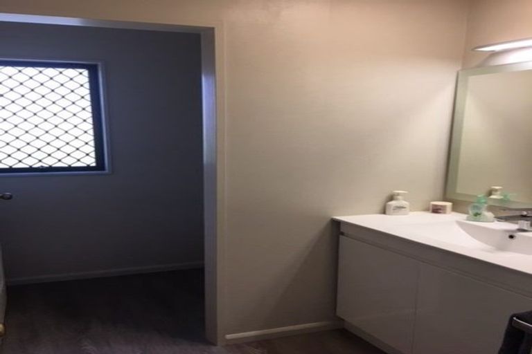 Photo of property in 3/485 Te Moana Road, Waikanae, 5036