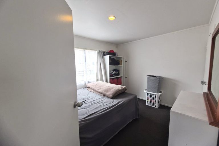 Photo of property in 344 Roscommon Road, Clendon Park, Auckland, 2103