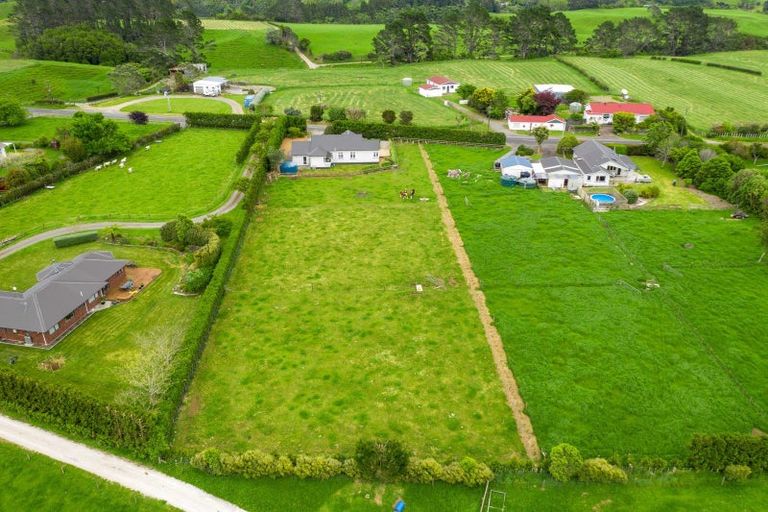 Photo of property in 387 Smart Road, Hillsborough, New Plymouth, 4372