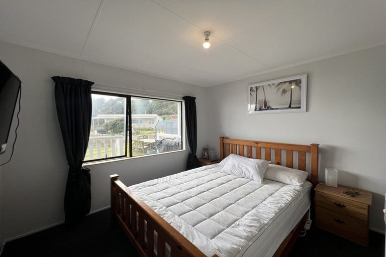 Photo of property in 11a Beach Road, Mokau, 4376