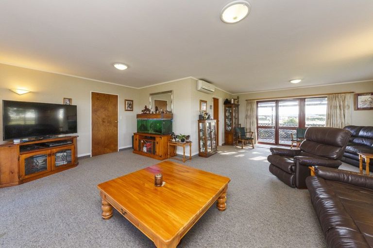 Photo of property in 136 Pharazyn Road, Feilding, 4777