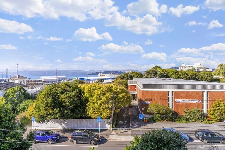 Photo of property in Newman Court Apartments, 2 Newman Terrace, Thorndon, Wellington, 6011