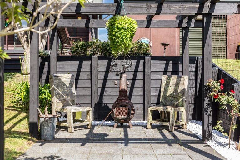 Photo of property in 49 Gawler Street, Te Horo Beach, Otaki, 5581