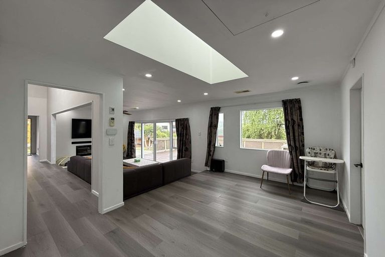 Photo of property in 9 Iona Place, Papakowhai, Porirua, 5024