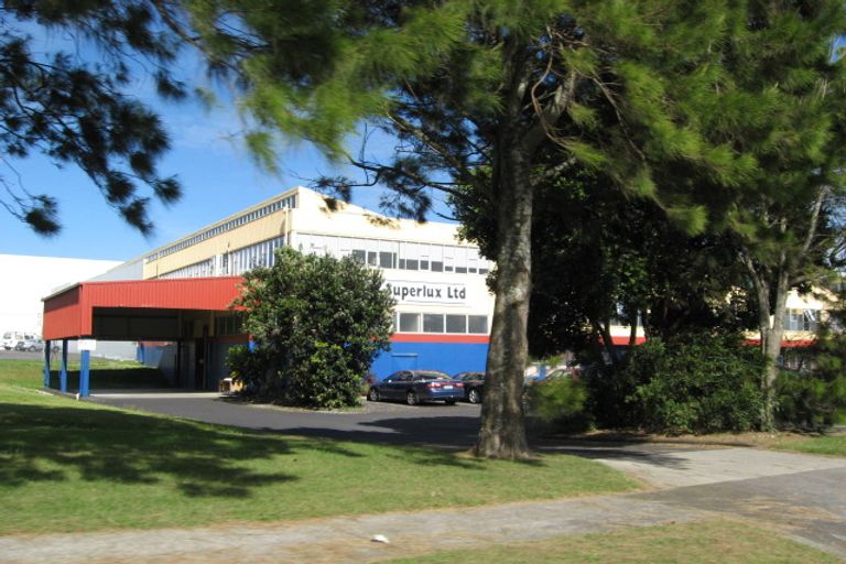 Photo of property in 2/39 Kiwi Esplanade, Mangere Bridge, Auckland, 2022