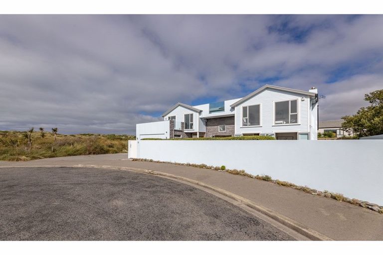 Photo of property in 14 Stout Street, Waimairi Beach, Christchurch, 8083