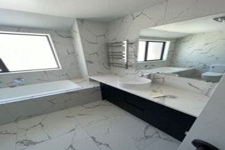 Photo of property in 17 Repehina Road, Flat Bush, Auckland, 2019