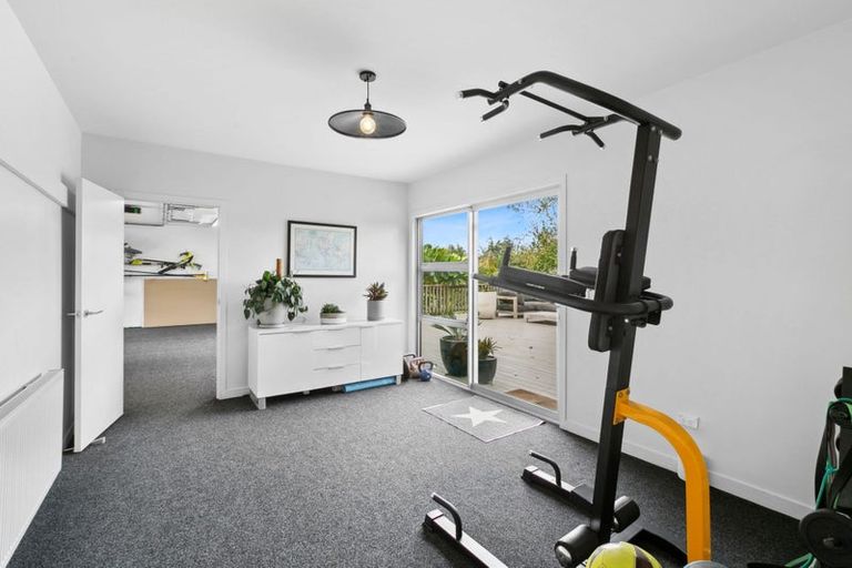 Photo of property in 91 Paynters Avenue, Strandon, New Plymouth, 4312