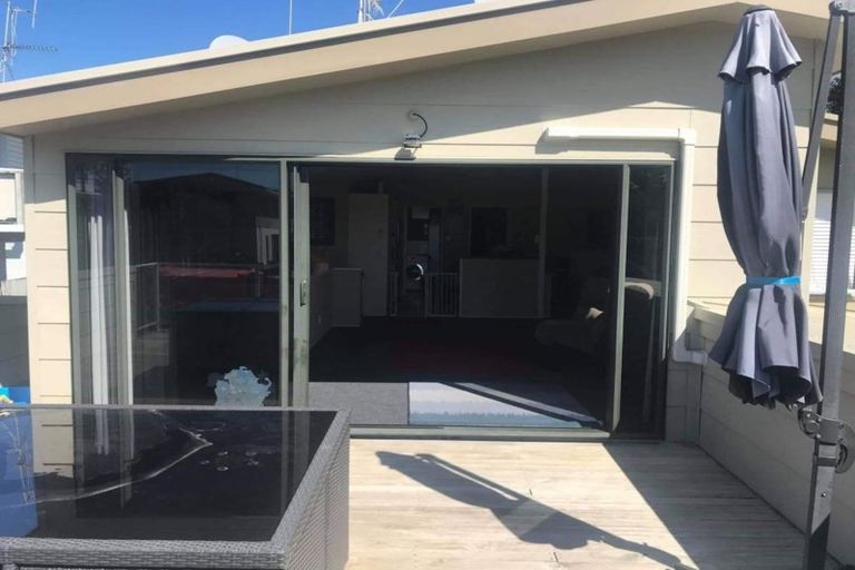 Photo of property in 1032a Papamoa Beach Road, Papamoa Beach, Papamoa, 3118