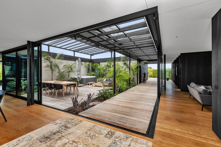 Photo of property in 28 Tangaroa Road, Mangawhai Heads, Mangawhai, 0505