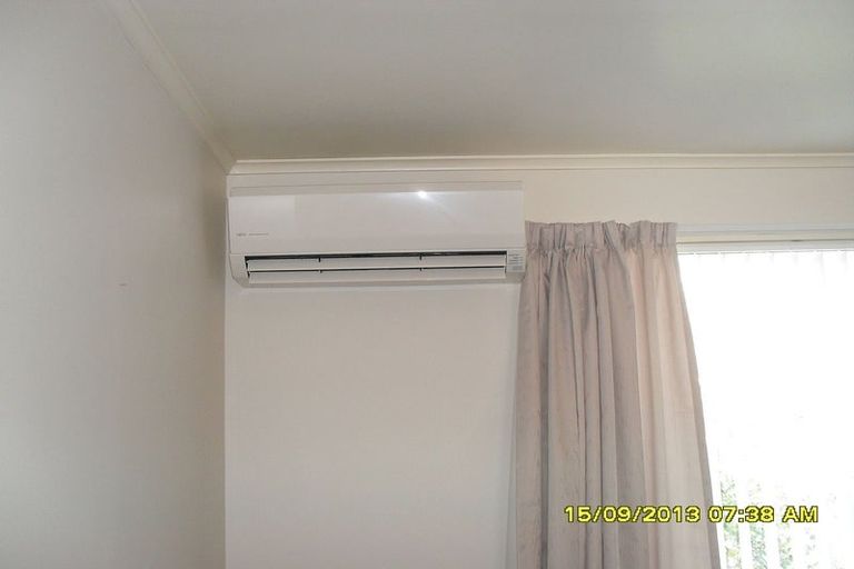 Photo of property in 54 Lincoln Avenue, Tawa, Wellington, 5028