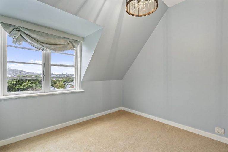 Photo of property in 1 Homewood Avenue, Karori, Wellington, 6012
