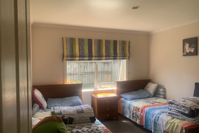 Photo of property in 18 Cate Road, Rototuna, Hamilton, 3210