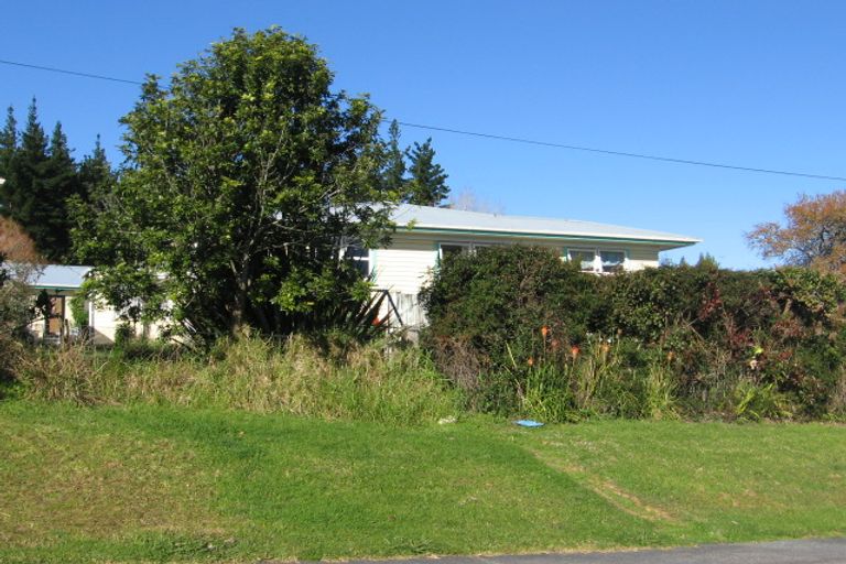 Photo of property in 13 Derrick Road, Kawakawa, 0210