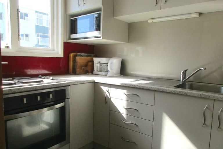 Photo of property in Cernan Court, 6/25 Te Wharepouri Street, Berhampore, Wellington, 6023