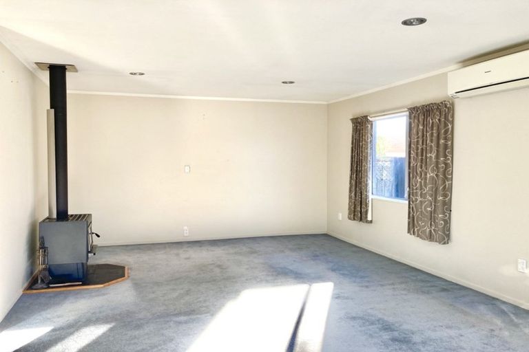 Photo of property in 2/22 Steeple Rise, Pakuranga, Auckland, 2010