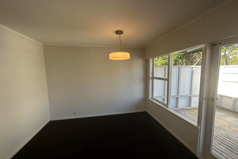 Photo of property in 6 Raines Avenue, Forrest Hill, Auckland, 0620