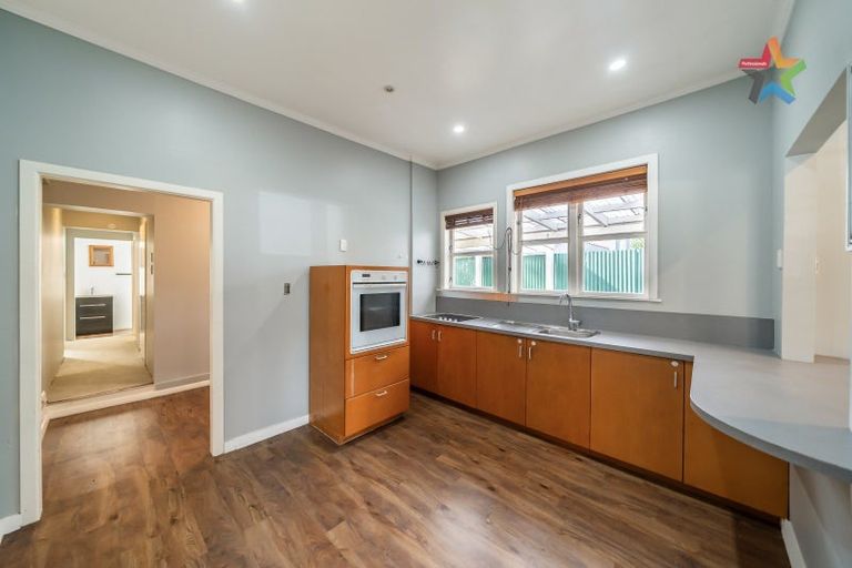 Photo of property in 19 Moores Valley Road, Wainuiomata, Lower Hutt, 5014